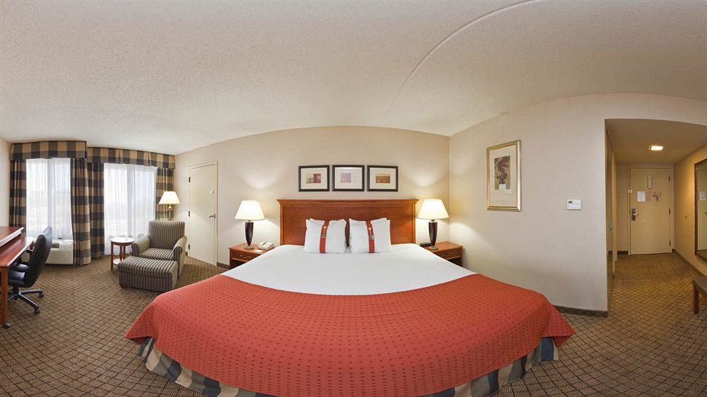 Holiday Inn Dayton/Fairborn I-675 By Ihg Exterior photo