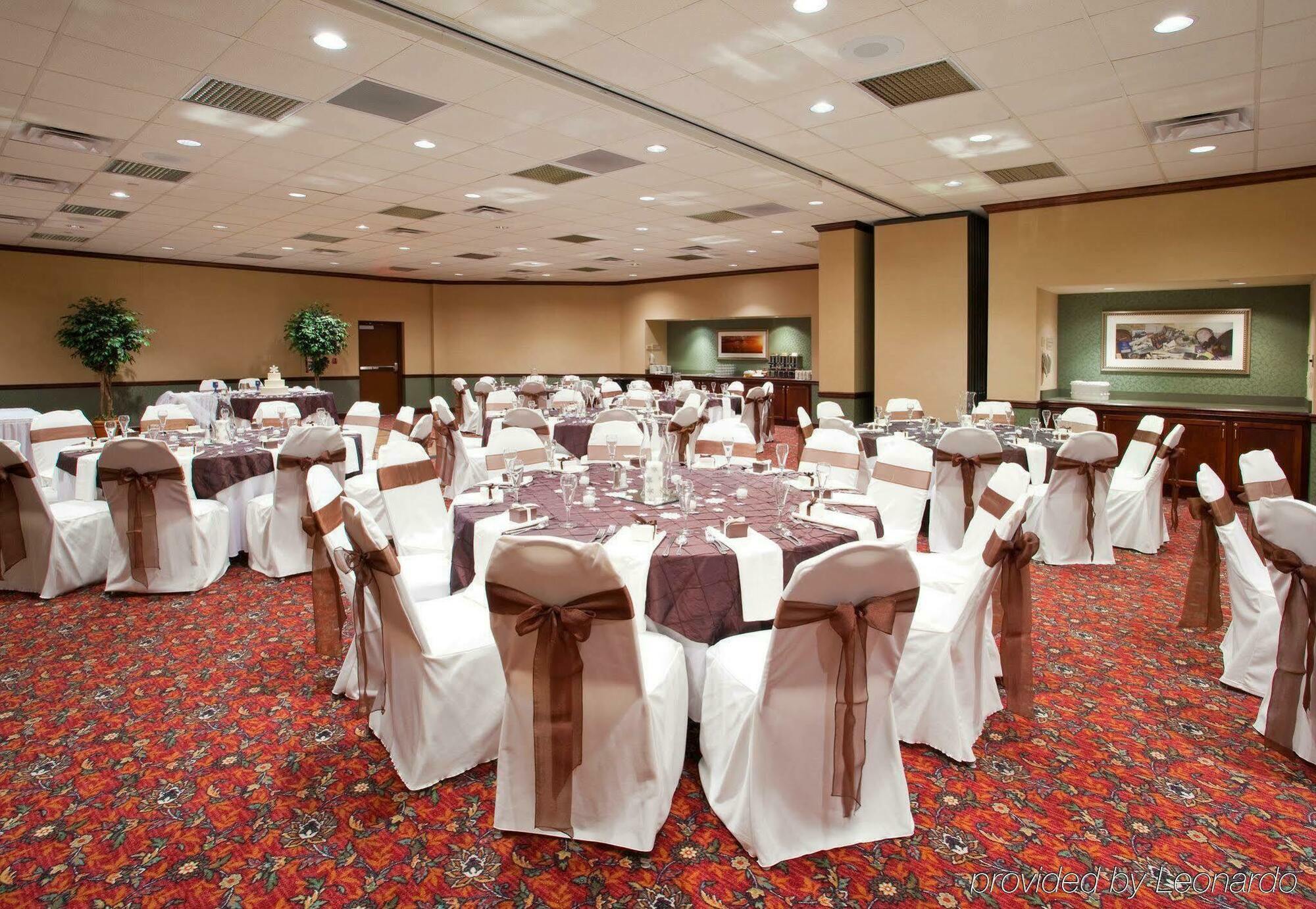 Holiday Inn Dayton/Fairborn I-675 By Ihg Exterior photo