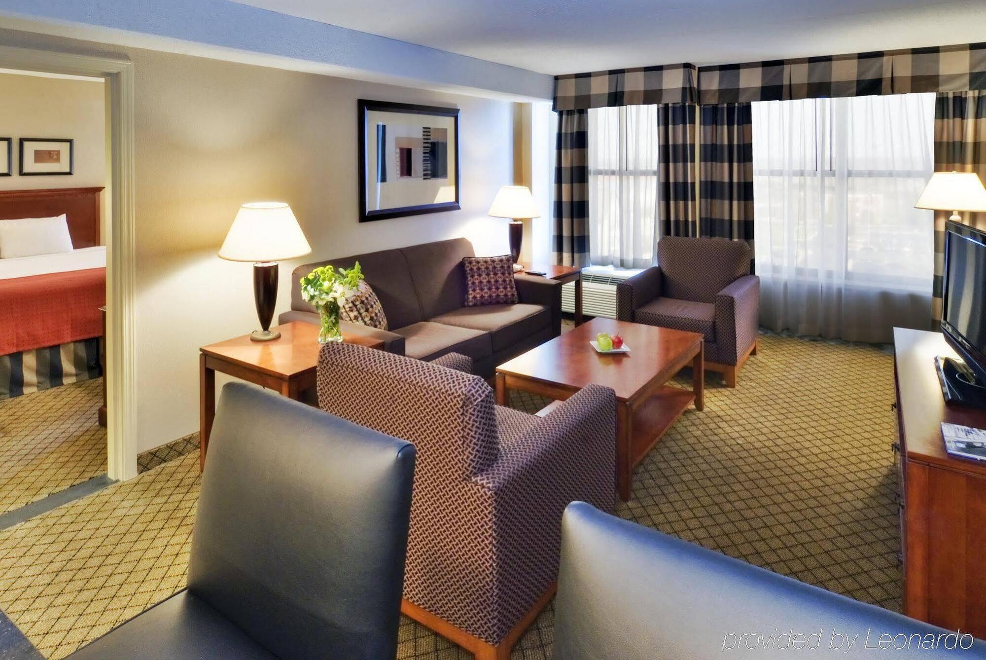 Holiday Inn Dayton/Fairborn I-675 By Ihg Exterior photo